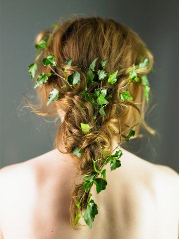 Leaves entwined in naturally wavy hair Mother Nature Hairstyle, Vines In Hair, Leaves In Hair, Naturally Wavy Hair, Wine Leaves, Dark Green Hair, Wood Nymphs, Dried Plants, Ivy Vine