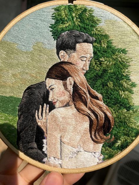 custom made embroidery portrait, realistic embroidery portrait Realistic Embroidery, Embroidery Portrait, Portrait Realistic, Portrait Embroidery, Wedding Embroidery, Hand Embroidery Art, Embroidery Craft, Embroidery Hoop Art, Alpha Patterns