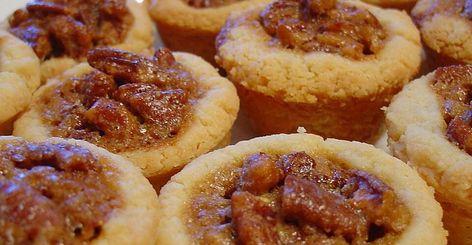 Cookie Tarts Recipes, Pecan Deserts, Pecan Tarte, Thanksgiving Staples, Pecan Tassies Recipe, Mini Pecan Tarts, Pecan Tassie Recipe, Pecan Tarts Mini, Tarts Mini