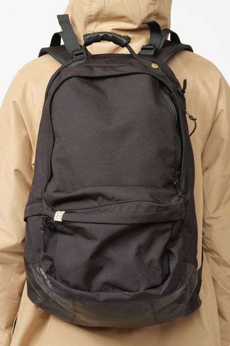 Myog Backpack, Big School Bags, Daily Backpack, Urban Bags, Backpack Essentials, Handbag Essentials, Stylish Work Attire, Daily Bag, Indie Outfits