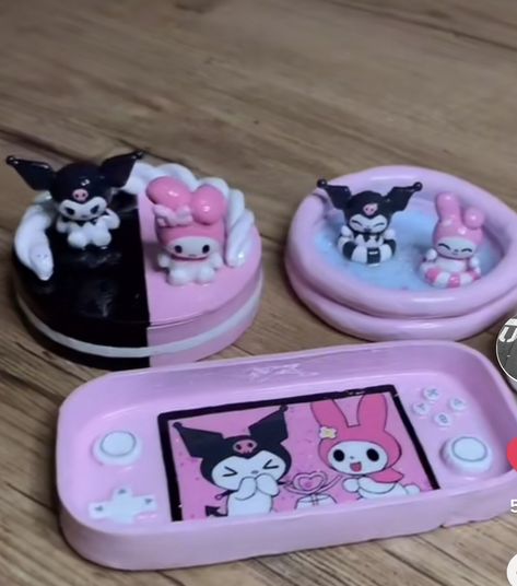 Kuromi Clay Tray, My Melody Clay Tray, Sanrio Clay Tray, Sanrio Air Dry Clay, Hello Kitty Clay Tray, Clay Crafts Sanrio, Air Dry Clay Art Ideas Aesthetic, Polymer Clay Sanrio, Clay Projects Aesthetic