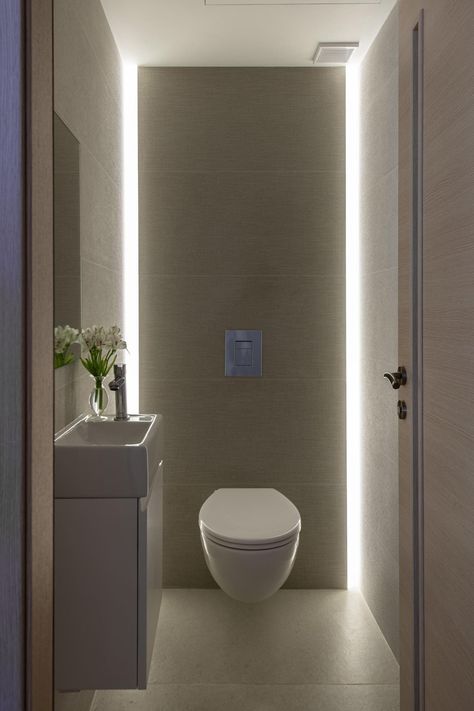 Small Wc Lighting Ideas, Wc Room Ideas, Toilet Nook Ideas, Small Wc Design Toilet Room, Modern Small Powder Room, Toilet With Window, Minimalist Toilet Design, Tiny Toilet Ideas, Wc Lighting