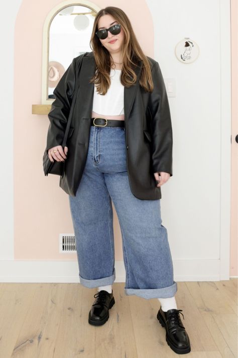 Oversized Leather Jacket Outfits Plus Size, Leather Blazer Outfit Plus Size, Plus Size Leather Jacket Outfit, Faux Leather Blazer Outfit, Plus Size Blazer Outfits, Diana Dares, Leather Blazer Outfit, Plus Size Leather Jacket, Curvy Casual Outfits