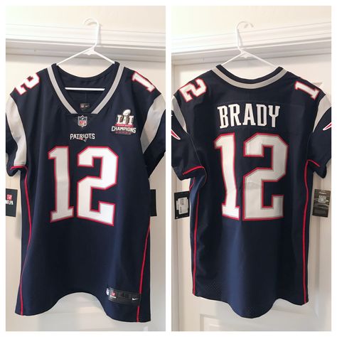 2017 Tom Brady Opening Night Authentic, 2017 Patriots Pro Shop Patriots Outfit, Thrift Ideas, Patriots Jersey, Jersey Patriots, Oc Outfits, Wishlist 2024, Cool Outfits For Men, Tom Brady, Opening Night