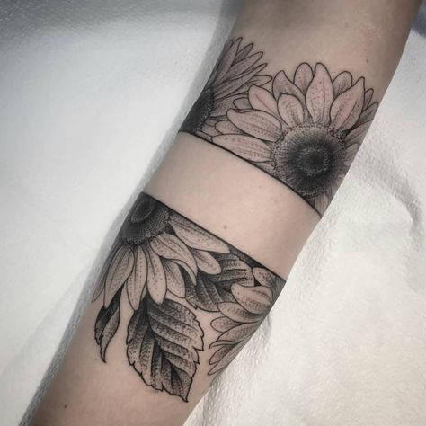 29+ Significant Armband Tattoos – Meanings and Designs (2019) - tracesofmybody .com Wrist Cuff Tatoos, Sunflower Armband Tattoo, Daisy Wrap Around Arm Tattoo, Sunflower Cuff Tattoo, Sunflower Arm Band Tattoo, Sunflower Arm Tattoo Half Sleeves, Armband Tattoo Meaning, Sunflower Tattoo Meaning, Tattoo Planet