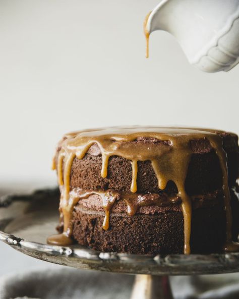 Sweet Laurel Chocolate Cake Recipe - How To Make Sweet Laurel's Chocolate Cake Caramel Chocolate Cake, Sweet Laurel, Salted Caramel Chocolate Cake, Dairy Free Chocolate Cake, Sugar Free Treats, Cake Mug, Sweet Treats Desserts, Dessert Aux Fruits, Chocolate Wedding Cake