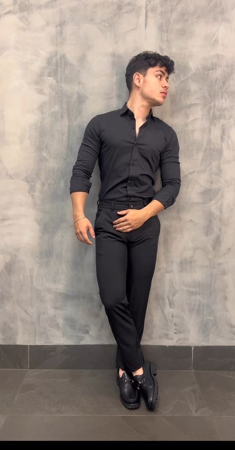 Dressing Sense For Men, Men Fashion Photoshoot, Mens Smart Casual Outfits, Black Men Fashion Casual, Classy Outfits Men, Dressing Sense, Smart Casual Men, Formal Mens Fashion, Men Stylish Dress