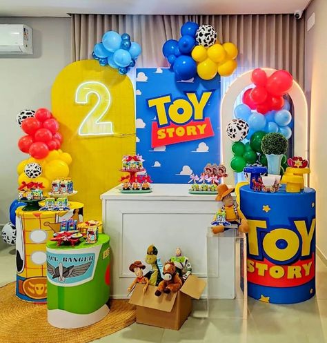 Toy Story Birthday Party Balloons, Toy Story Baby Shower Backdrop, Toy Story Arch Backdrop, Toy Story 2nd Birthday Boys Target, Toy Story Themed Baby Shower (boy), Story Birthday, Baby Shower Inspiration, Toy Story Party, Toy Story Birthday