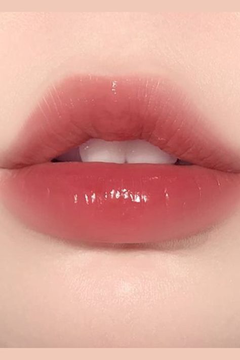 Doyun Makeup Lips, Pink Lip Makeup Look, Lip Pictures Aesthetic, Bibir Pink, Lips Pic, Douyin Lip, Douyin Lips, Lip Reference, Recital Makeup