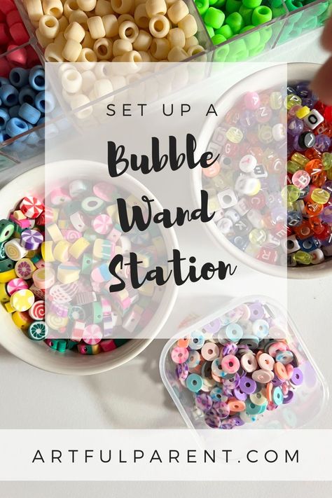 How to set up a homemade bubble wand station for kids. Let kids make their own bubble wands by setting out a few simple materials!  homemade bubble wands | diy bubble wands | bubble activities | diy bubble station | bubble ideas #bubblewand #kidsart Diy Bubble Station, Diy Bubble Wand, Diy Bubble Wands, Homemade Bubble Wands, Wands Diy, Bubble Station, Summer Preschool Crafts, Bubble Mix, Bubble Activities