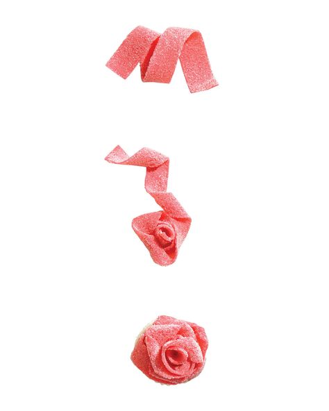 Easy Cupcakes Decoration, Cupcake Decorating Ideas, Sour Belts, Candy Roses, Decoration Evenementielle, Candy Flowers, Sweet Gift Ideas, Bengali Wedding