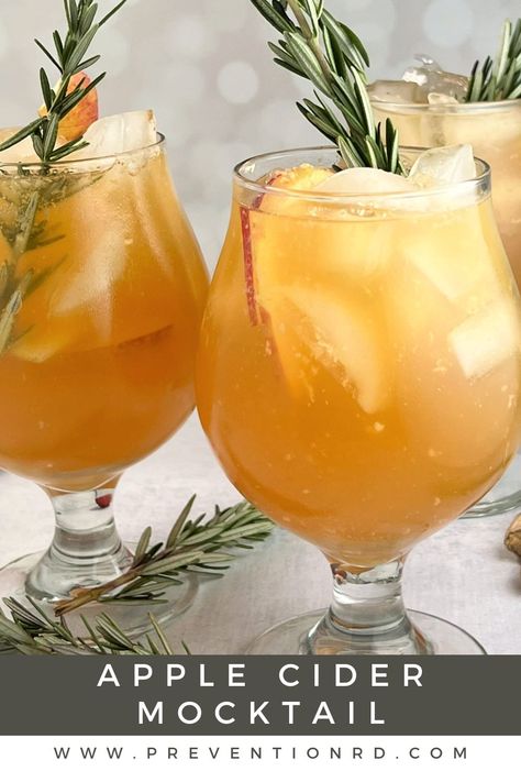 Apple Cider Mocktail via @preventionrd Apple Cider Mocktail Recipe, Apple Cider Mocktail Non Alcoholic, Cold Apple Cider, Clean Cocktails, Summer Drinks Nonalcoholic, Drinks Nonalcoholic, Pumpkin French Toast Casserole, Hosting Christmas Dinner, Apple Cider Drink