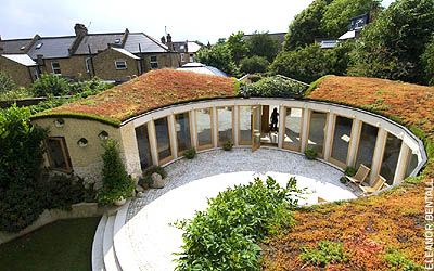 Circular House, Geodesic Domes, Green House Design, Earthship Home, Earth Sheltered, Unusual Buildings, Underground Homes, Geometrical Shapes, Edwardian House