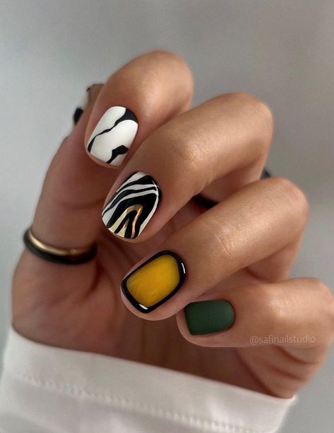 nails, nail designs, nail design ideas, autumn nails, fall nails, autumn nail ideas, nail ideas, manicure, fall manicure, autumn manicure, manicure design ideas, fall manicure design, autumn manicure design, Design Ongles Courts, Drag Make-up, September Nails, Nail Swag, Hot Nails, Fire Nails, Funky Nails, Minimalist Nails, Fancy Nails