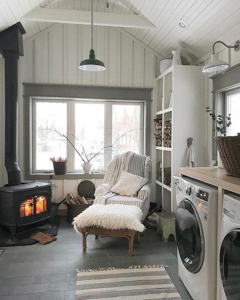 This has to be the dreamiest laundry room we've ever seen. ❤️ Double tap if you wouldn't mind doing laundry by a warm fireplace! 📷:… Modern Farmhouse Laundry Room, Farmhouse Laundry, Farmhouse Laundry Room, Furniture Placement, Laundry Mud Room, Cozy Fireplace, Laundry Room Makeover, Laundry Room Design, Laundry Room Decor