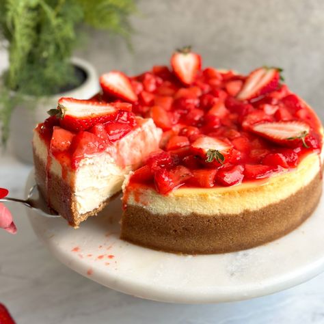 Strawberry Rhubarb Cheesecake, Best Strawberry Cheesecake, Rhubarb Cheesecake, Cheesecake Crust, Strawberry Compote, Best Cheesecake, Chocolate Mousse Cake, Digestive Biscuits, Strawberry Rhubarb