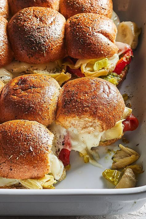 Vegetarian Antipasto, Veggie Sliders, Vegetarian Nutrition, Vegetarian Sandwich, Veggie Sandwich, Slider Recipes, Sandwiches And Wraps, Burger Buns, Super Bowl Food