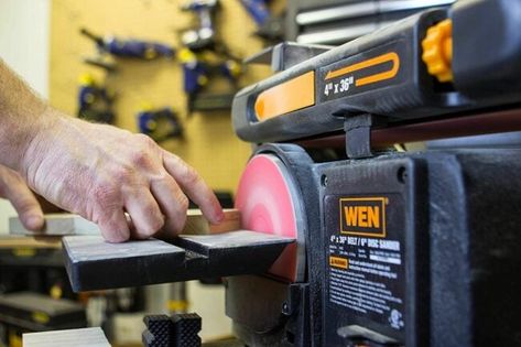 The best bench sander is a great addition to any workshop. This buyer’s guide breaks down the top picks and tips to find the best bench sander for you. Bench Sander, Cedar Wood Projects, Used Woodworking Tools, Sanding Tools, Dust Extractor, Cordless Power Tools, Wood Router, Belt Sander, Woodworking Skills