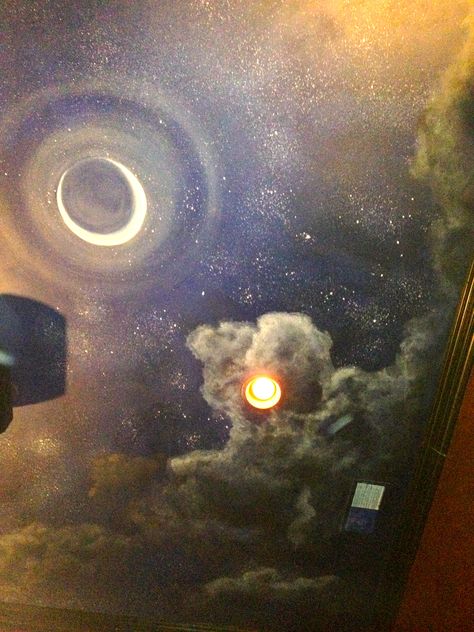 Stary Night Room Ideas, Starry Sky Ceiling Mural, Whimsigoth Wall Mural, Night Sky Ceiling Paint, Painting Stars On Ceiling, Painted Night Sky Ceiling, Whimsigoth Mural, Fantasy Mural Ideas, Night Sky Ceiling Mural