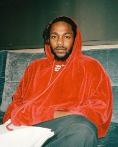 King Kendrick King K King Kendrick King Kendrick Kendrick Lamar Girlfriend, Galactik Football, Kendrick Lamar Album, Rap Music Playlist, Rap Music Hip Hop, King Kendrick, Foto Doctor, Kung Fu Kenny, Stile Hip Hop