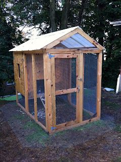 Insulated Chicken Coop, Small Chicken Coop, Chicken Coop Blueprints, Cheap Chicken Coops, Easy Chicken Coop, Portable Chicken Coop, Backyard Chicken Coop Plans, Diy Chicken Coop Plans, Coop Design