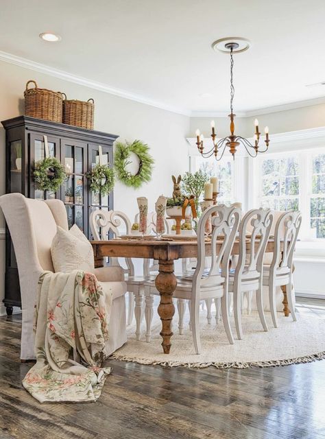 Rustic Dining Room Ideas, Jute Texture, Farmhouse French Country, Furniture Repurpose, Unique Styling, Dining Room Style, Dining Design, Rustic Dining Room, Farmhouse Decor Living Room