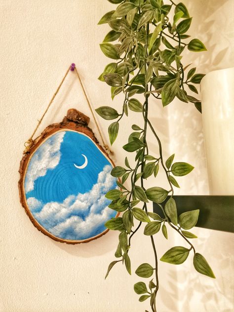 Moon Aesthetic Painting, Wooden Painting Ideas, Drawing On Wood Ideas, Moon With Clouds, Tree Slice Art, Drawing On Wood, Wooden Canvas Painting, Dandelion Drawing, Wood Drawing