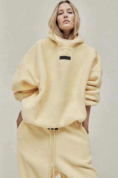 Fear of God ESSENTIALS Winter 2024 Collection | Hypebeast Trajes Kylie Jenner, Next Fashion, Fear Of God, Life Tips, Beauty And Lifestyle, Polar Fleece, Winter 2024, 2024 Collection, Everyday Wardrobe