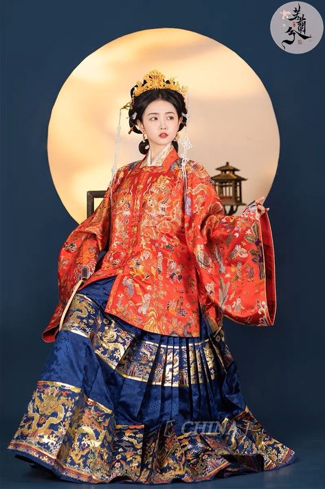 Ming Dynasty Clothing, Chinese Ancient Clothing, China History, Hanfu Hairstyles, Chinese Traditional Clothing, Chinese Hanfu, Ming Dynasty, Chinese Clothing, Chinese Traditional