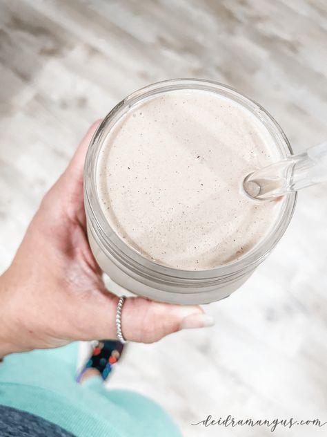 Shakeology Cookies And Cream Recipes, Cookies And Creamy Shakeology Recipes, Cookies And Cream Protein Shake, Cookies And Cream Shake, Shakeology Dessert Recipes, Scoop Cookies, Shakeology Desserts, Cookies And Cream Protein, Shakeology Shakes