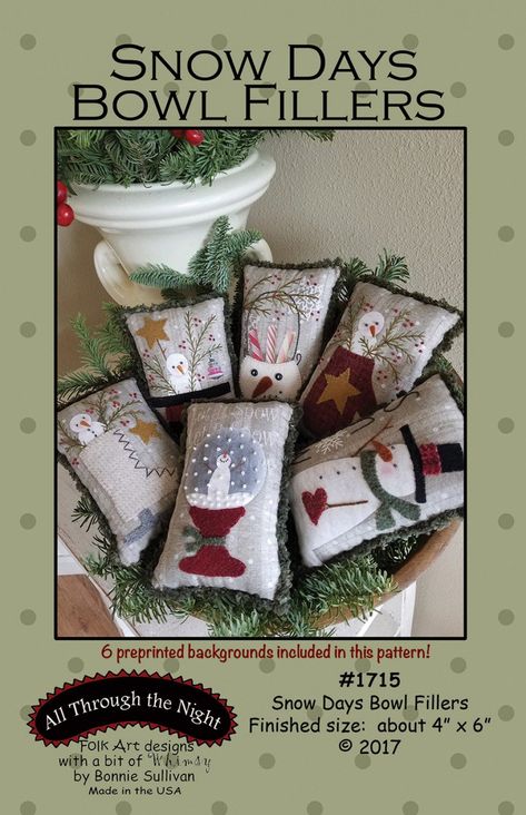 Christmas Bowl Fillers, Books Christmas, Centerpiece Craft, Christmas Bowl, Primitive Patterns, Wool Applique Patterns, Christmas Embroidery Patterns, Keepsake Quilting, Penny Rug