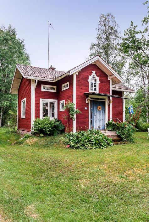 Swedish Houses, Swedish Cottage, Red Houses, Red Cottage, Cottage Cabin, Swedish House, Dream Cottage, Red House, Cabins And Cottages