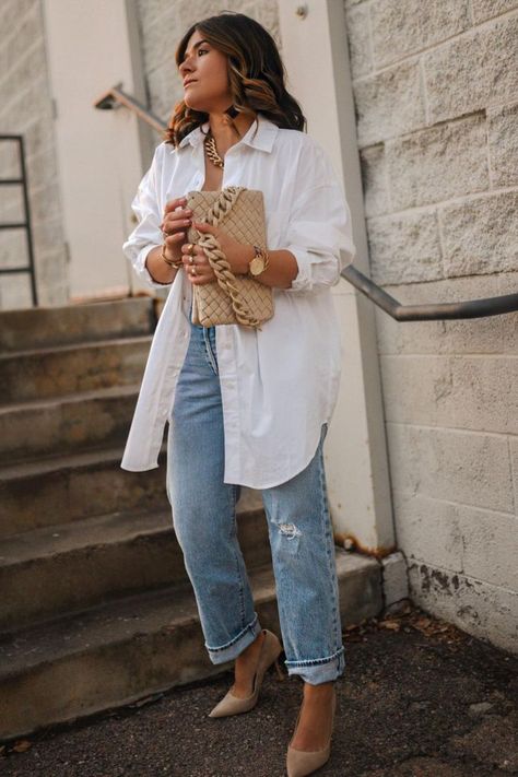 Denim Outfit Fall, Button Down Outfit, Oversized Shirt Outfit, Denim Shirt Outfit, Denver Fashion, Oversized White Shirt, Casual Chic Outfits, White Shirt Outfits, Mode Tips