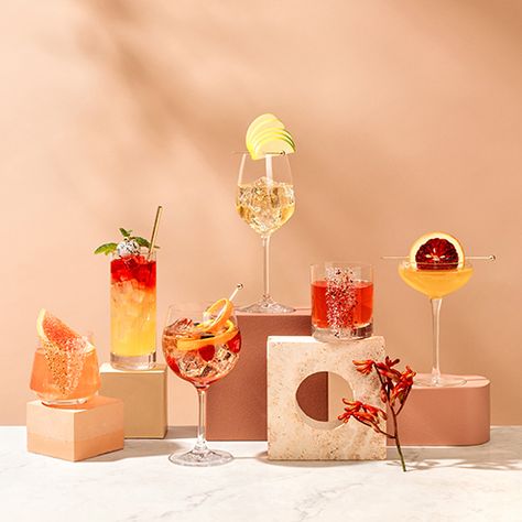 6 Champagne Cocktail Recipes From Moët & Chandon Korean Bbq Steak, Bbq Steak Recipes, Champagne Cocktail Recipes, Moet Rose, Chandon Rose, Champagne Recipes Cocktails, Passion Fruit Syrup, Mo�ët Chandon, Gold Straws