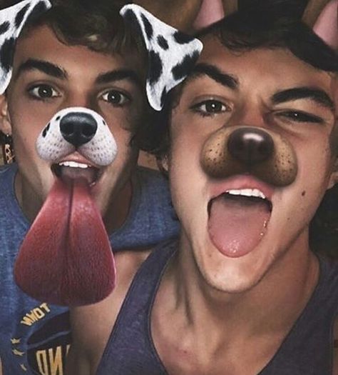 Dolan Twins Wallpaper, Dolan Twins Memes, Dollan Twins, Ethan And Grayson Dolan, Ethan Dolan, Grayson Dolan, Dolan Twins, Best Youtubers, Future Boyfriend