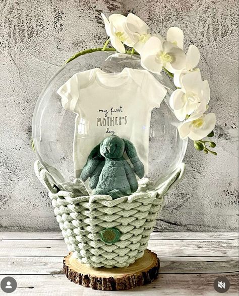 Stuffed Balloon Ideas Gifts, Gifting Business, Woodsy Baby Showers, Balloon Gifts, Balloon Bouquet Diy, Diy Bouquet Wrap, Transparent Balloons, Clear Balloons, Balloon Crafts