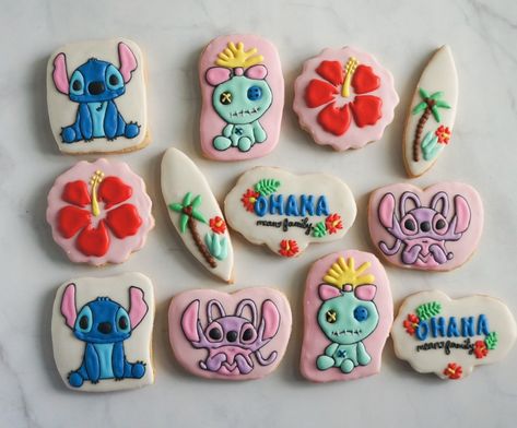 Stitch Cookies, Birthday Stitch, Cookie Decorating Icing, Gender Reveal Baby Shower Themes, Hand Decor, Lilo And Stitch Ohana, Chibi Girl Drawings, Pool Birthday Party, Stitch And Angel