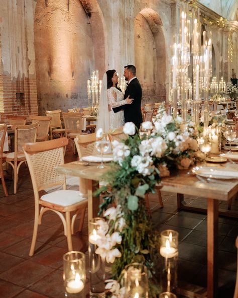 🤍I can’t believe it’s been a year today since we celebrated our religious wedding! I totally forgot to share the beautiful pics of our venue and decor with you all. We wanted a cozy and romantic vibe, and San Jose el Viejo ruins in Antigua, Guatemala was the perfect location. Don’t miss the last pic—it’s a sweet moment with our wedding designer @kmeventdesignergt 🤍 . . #antiguawedding #destinationwedding #antiguaguatemala #guatemalawedding #sanjoseelviejo Wedding In Guatemala, Wedding Guatemala, Guatemala Wedding, Religious Wedding, Wedding 2025, Wedding Designer, Beautiful Pics, Reception Decor, Wedding Reception Decorations