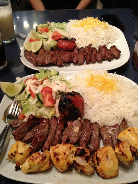 Persian kabob :) Persian Kabob, Food Iranian, Persian Dishes, Iran Food, Persian Cuisine, Iranian Food, Homemade Meals, Food Gallery, Moroccan Food