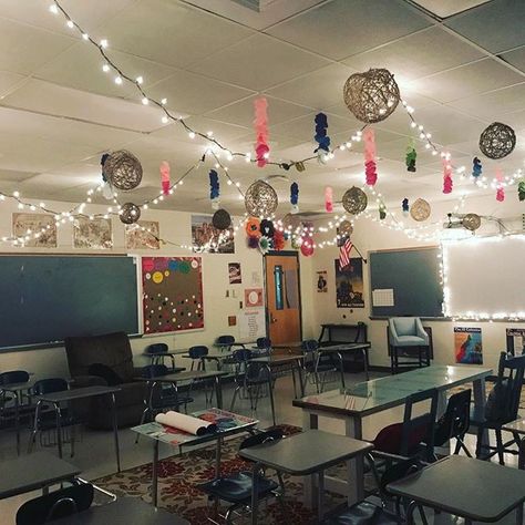 #classroom #classroommanagement #classroomorganization #classroomsetup #classroomlighting Classroom Romance Aesthetic, Lights In Classroom Ideas, Classroom Lights Decoration, Lighting In Classrooms, Soft Lighting Classroom, Science Classroom Aesthetic, Whimsigoth Classroom, Alternative Classroom Lighting, Eclectic Classroom Decor