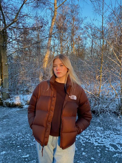 North Face Puffer Jacket Outfit Women, Puffer Jacket Outfit Women, North Face Puffer Jacket Outfit, Girl In Snow, Girly Winter Outfits, Northface Puffer, Frozen Pond, Puffer Jacket Outfit, Jacket Outfit Women