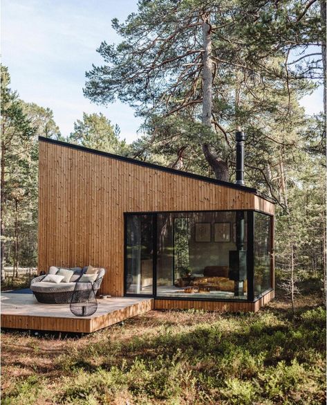 Small Wood Cabin, Japanese Tiny House, Japanese Small House, Cornwall House, Off Grid Tiny House, Compact House, Micro House, Terrace Design, Tiny House Cabin