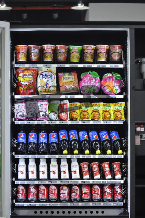 Vending machine,snack vending machine,drink vending machine,automatic vending machine. Vending Machine Drinks, Vending Machine Aesthetic, January Painting, Aesthetic Supermarket, Snack Vending Machine, Food Vending Machines, Soda Vending Machine, Vending Machine Snacks, Food Machine