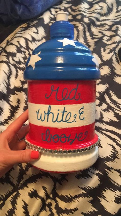 Hayride Jugs Ideas, Hayride Jugs, Borg Ideas, Halloween Hayride, Star Spangled Hammered, Frat Coolers, College Halloween, Star Spangled, Coffee Cans