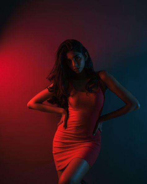 RED - The colour of Passion #womeninred #SensualWomen #passionateportraitsphotography #femininebeauty #photographyart Red Background Photography, Red Background Photoshoot, Red Light Photoshoot, 23 Photoshoot, Red Photoshoot, Red Photography, Birthday Shoot, Woman Standing, Feminine Beauty