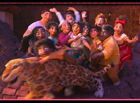 Encanto Family Picture, Encanto Family, Disney Wiki, Angel Drawing, 2160x3840 Wallpaper, Walt Disney Animation, We Dont Talk, Family Picture, Fade To Black