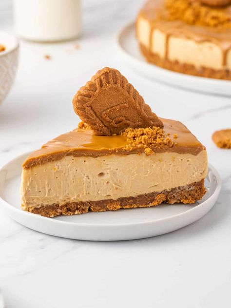 Lotus Cheesecake Recipe, Pistachio Cheesecake Recipe, Lotus Biscoff Cheesecake, Lotus Cheesecake, Pistachio Cheesecake, Soft Cookie Recipe, Biscoff Cheesecake, Biscoff Cookie Butter, Easy Dessert Recipe