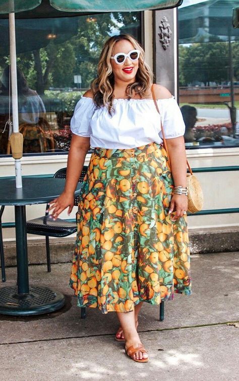 Skirt Curvy Outfit, Plus Size Long Skirt, Wheelchair Fashion, Spring Attire, Plus Size Fashionista, Maxi Outfits, Skirt Blouse, Big Belly, Work Outfits Women