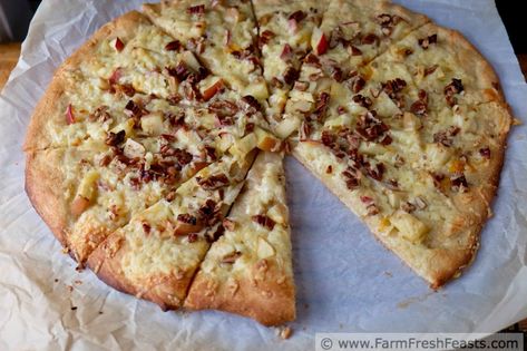 Apple Gouda, Pizza Fries, New Pizza, Gouda Cheese, Vegetarian Pizza, Pizza Pie, Flatbread, Pecans, Apple Recipes