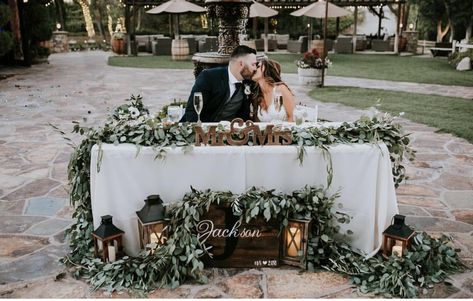 Rustic Sweetheart Table, Wine Country Wedding Venues, Bride Groom Table, Sweetheart Table Decor, Head Table Wedding, Sweetheart Table Wedding, Romantic Outdoor Wedding, Outdoor Wedding Photography, Lakeside Wedding